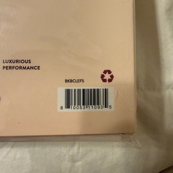 BK Beauty Core Extension Face Brush Set - Red and Silver - Picture 2 of 3